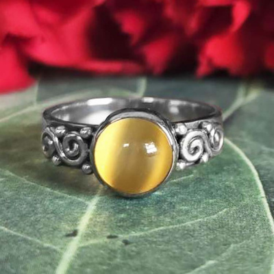 Gold Titanium Backed Moonstone Ring Size 8